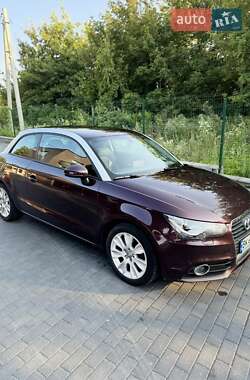 Хетчбек Audi A1 2011 в 