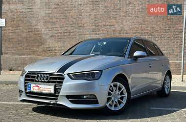 Хетчбек Audi A3 2016 в Одесі