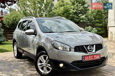 Позашляховик / Кросовер Nissan Qashqai+2 2012 в 
