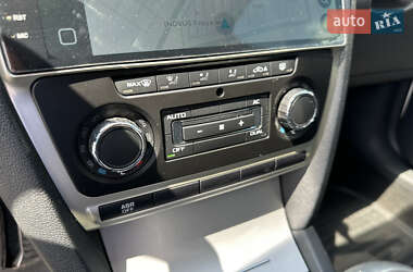 Лифтбек Skoda Octavia 2010 в 