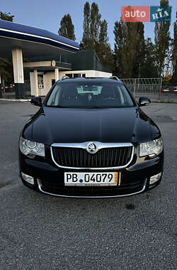 Универсал Skoda Superb 2012 в Житомире