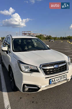 Позашляховик / Кросовер Subaru Forester 2016 в Києві