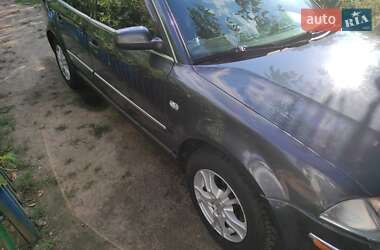Універсал Volkswagen Passat 2004 в Полтаві